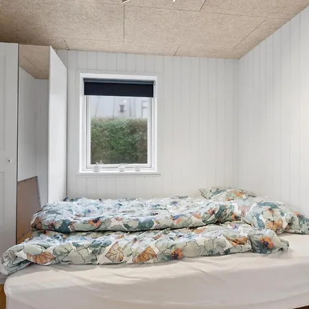 Awesome In With Jacuzzi Tatil Evi Otterup